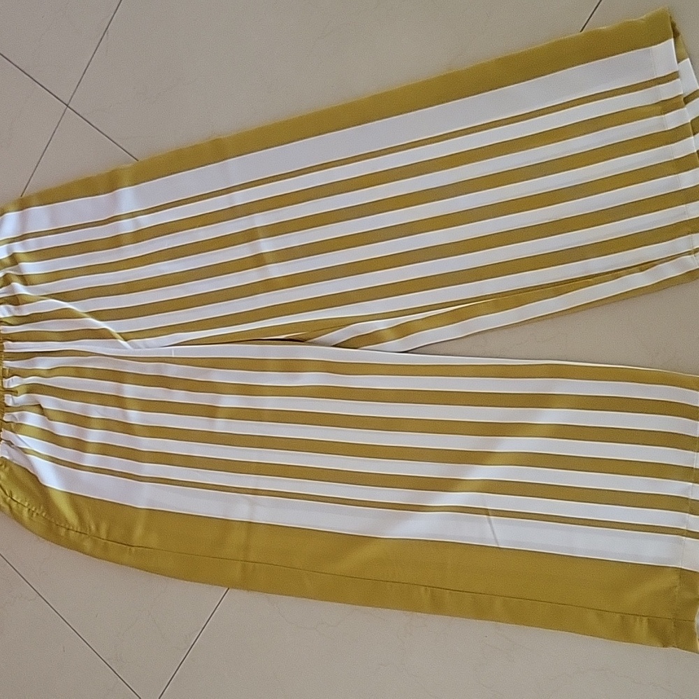 Geometric Patterned Yellow And White Jumpsuit - image 2